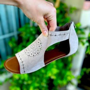 Flat ankle sandals by Arizona Jean Co. Never been worn, clean smoke free home!:)